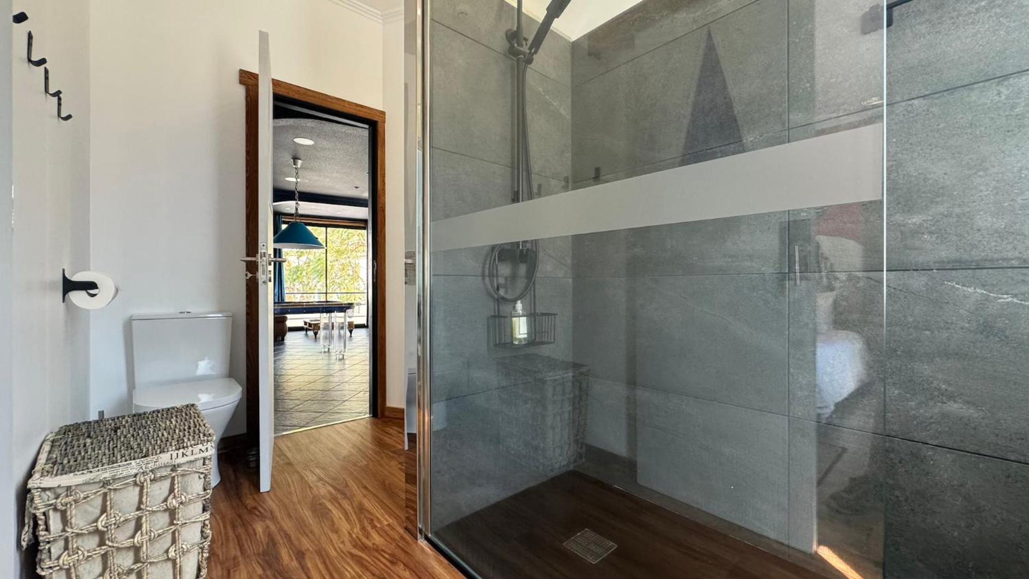 The Modern & Recycled House Apartment *